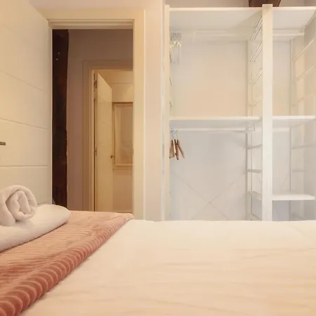 Centro Del Casco Viejo Origenes Y Tradicion Більбао