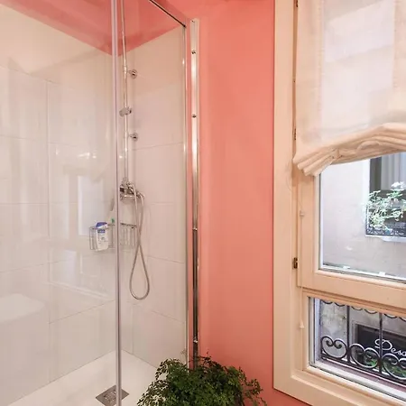 Centro Del Casco Viejo Origenes Y Tradicion